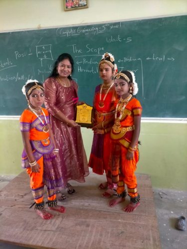 WhatsApp-Image-2025-04-22-at-11.55.11-AM